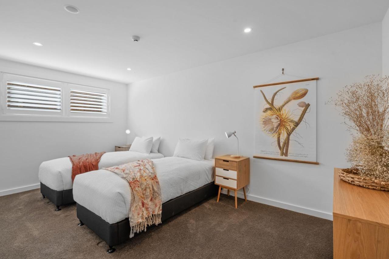 Winona Of Wanaka - Luxury Lakefront Apartment エクステリア 写真