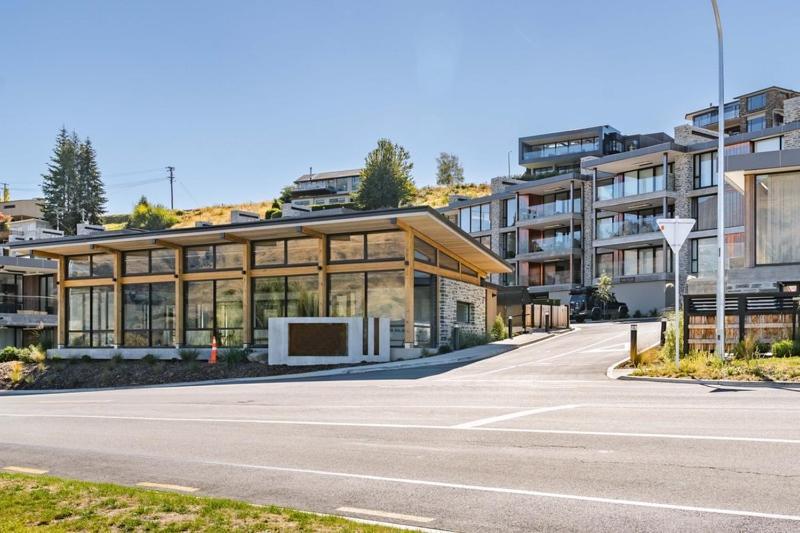Winona Of Wanaka - Luxury Lakefront Apartment エクステリア 写真